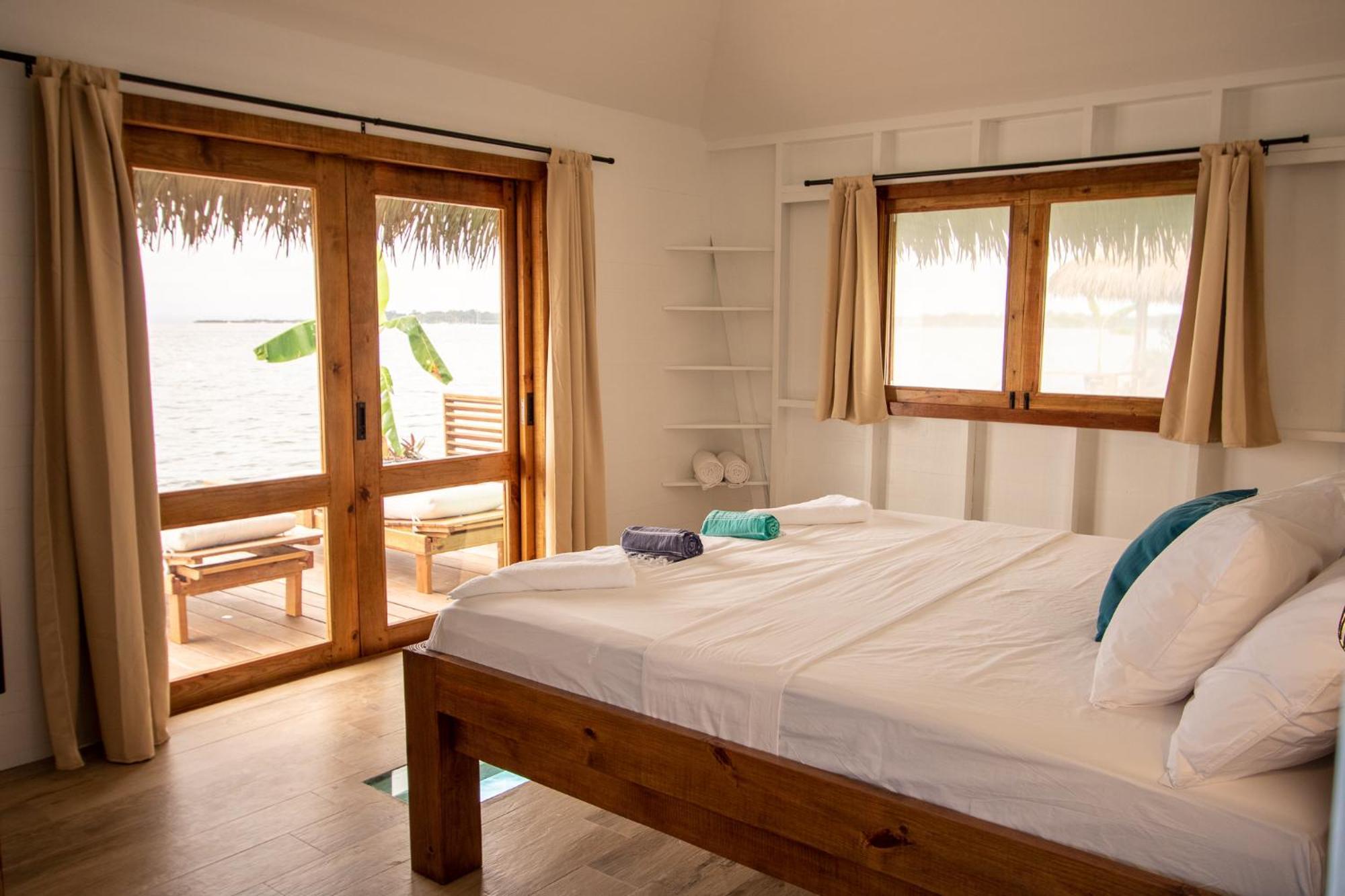 Sol Bungalows Bocas Del Toro Exterior photo
