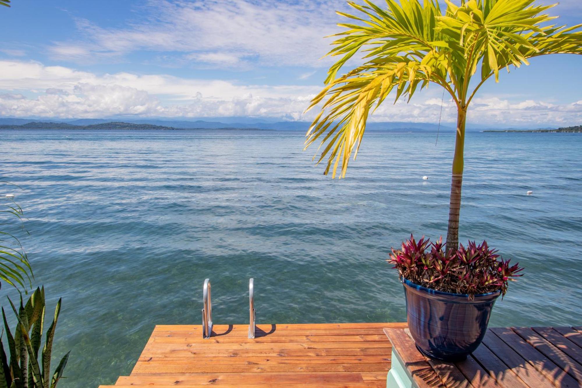 Sol Bungalows Bocas Del Toro Exterior photo